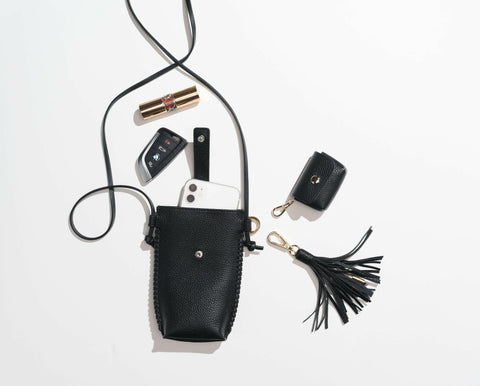 dani crossbody black with accessories